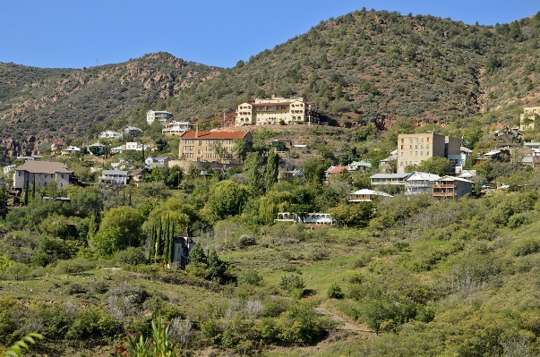 Foto Paesaggio costa montagna collina