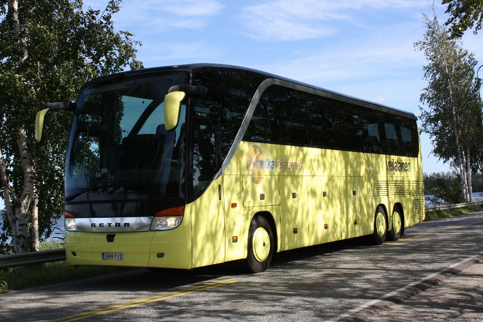 Straße transport fahrzeug gelb