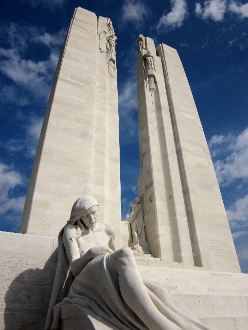 Skyscraper monument france statue