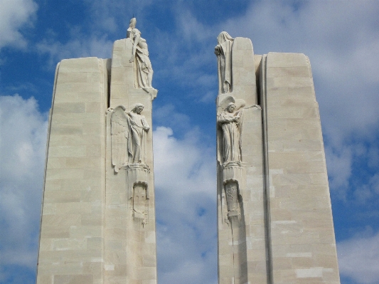 Skyscraper monument france statue Photo