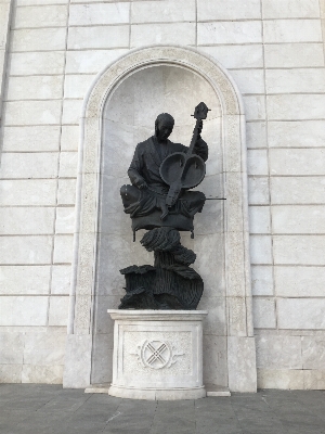 Monument statue musician sculpture Photo