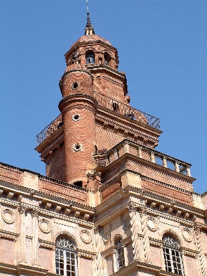 Foto Arsitektur bangunan istana menara