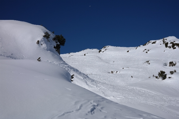 Foto All'aperto montagna nevicare inverno