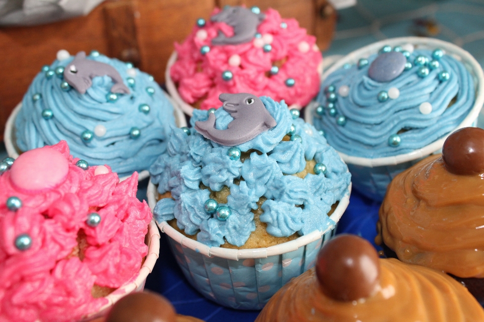 Decoration food blue pink