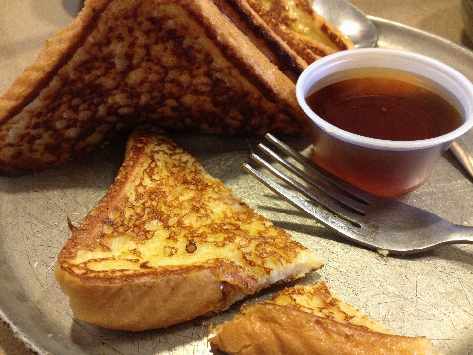 Garpu piring makanan menghasilkan