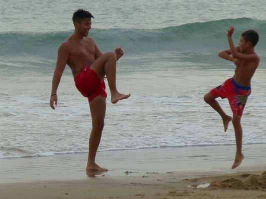 Foto Pantai laut pasir musim panas