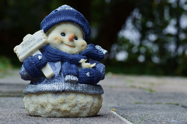 Snow winter monument statue Photo