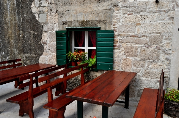 Foto Tavolo legna casa ristorante