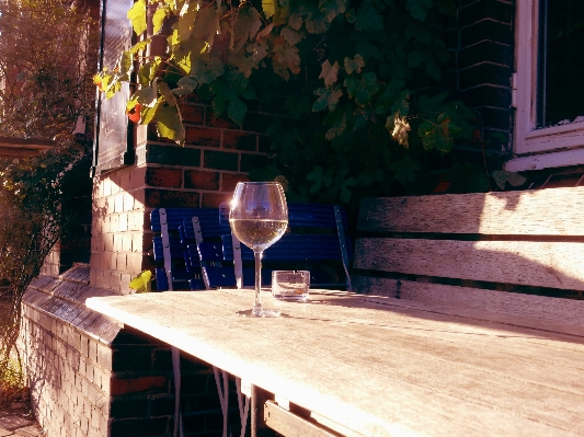 Table wood wine house Photo