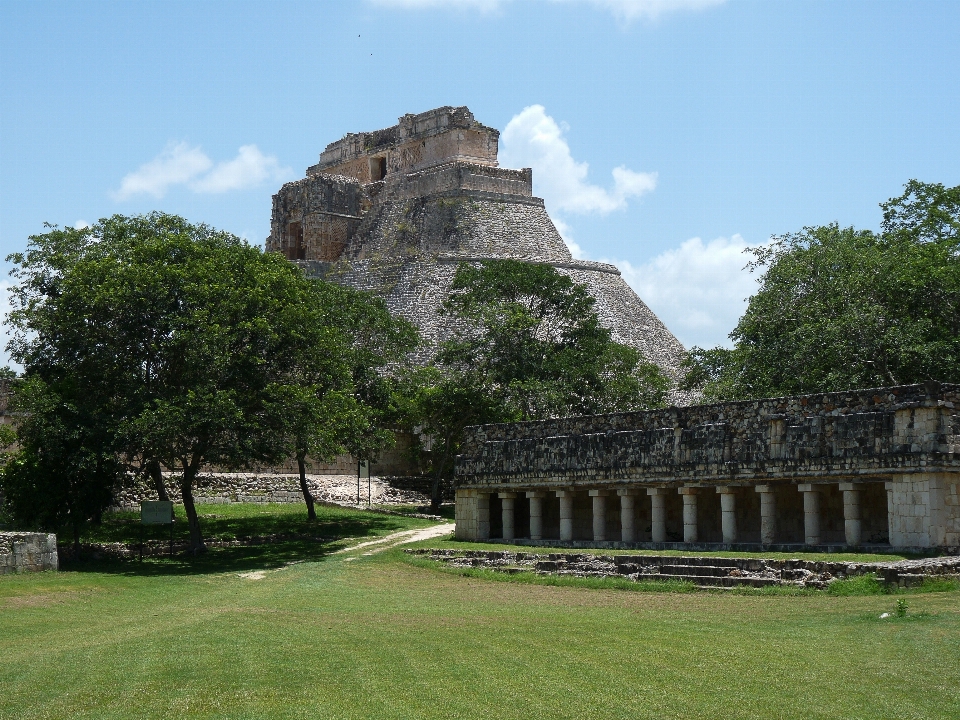 Edificio castillo
 palacio castillo