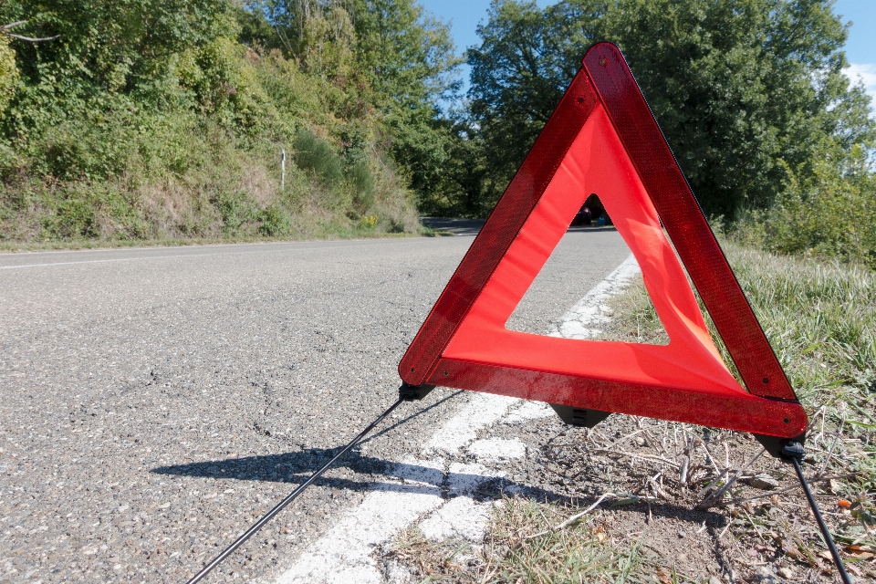 Strada auto di campagna
 asfalto
