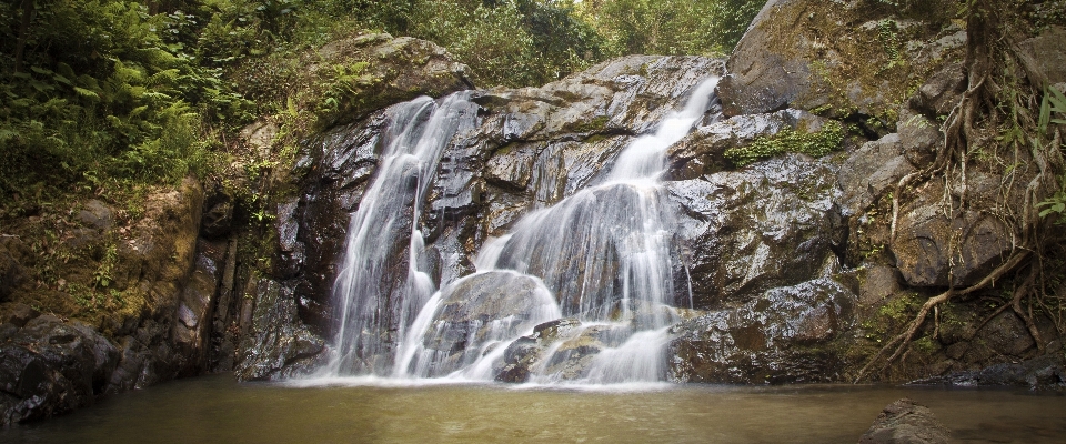 Air alam terjun pembentukan