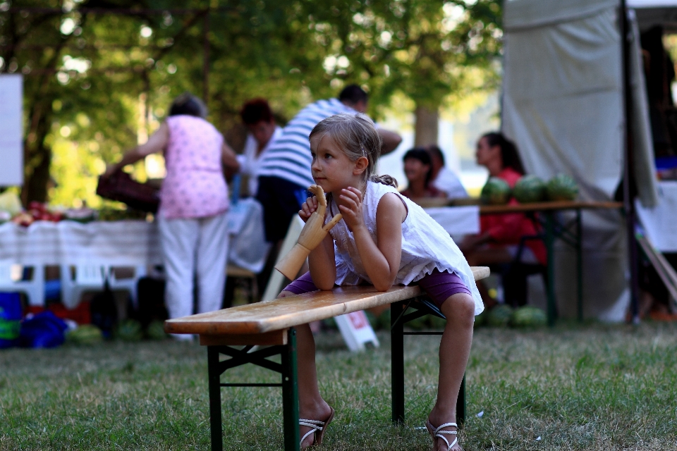 Personnes jouer enfant printemps