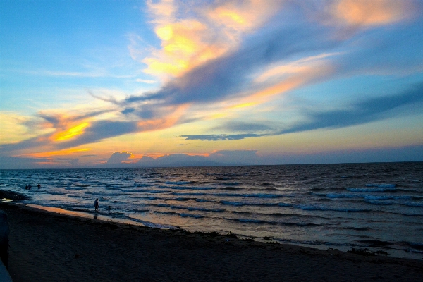 Foto Pantai laut pesisir cakrawala