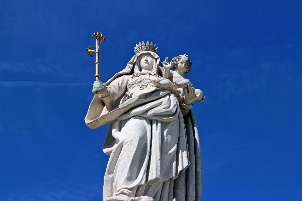 Sky monument statue religion Photo