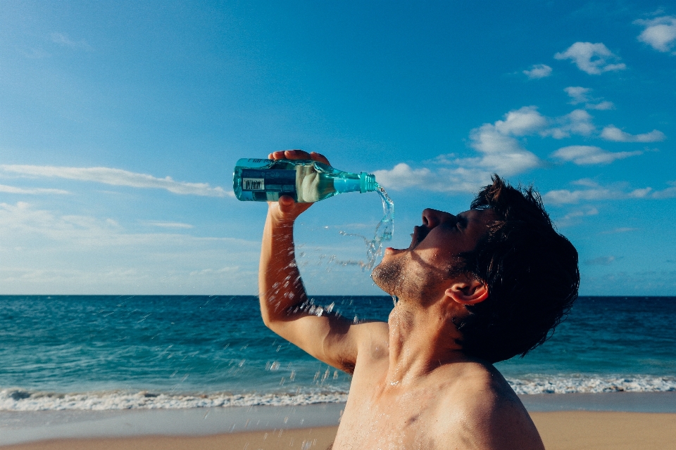 Spiaggia mare acqua sabbia