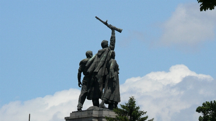 Monument statue sculpture memorial Photo