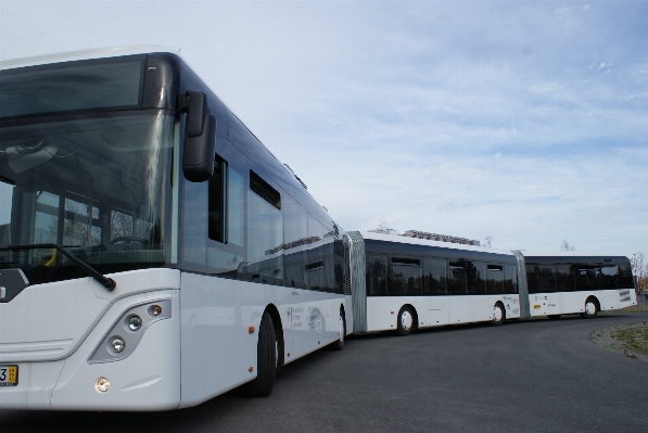 Transport fahrzeug modern öffentlicher verkehr
 Foto