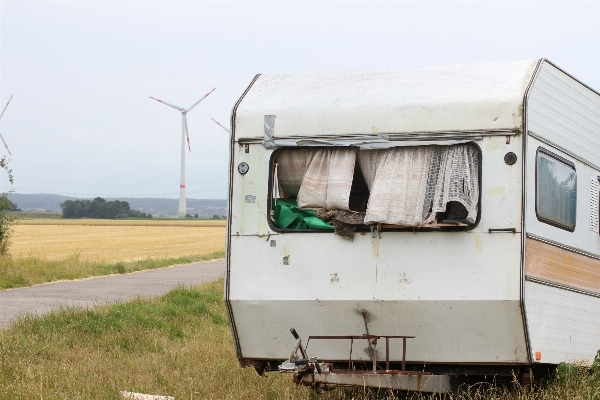 靴 車 年 壁 写真