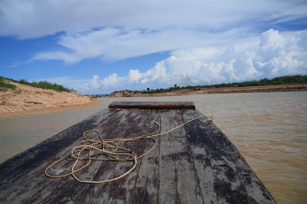 Foto Laut pesisir air pasir