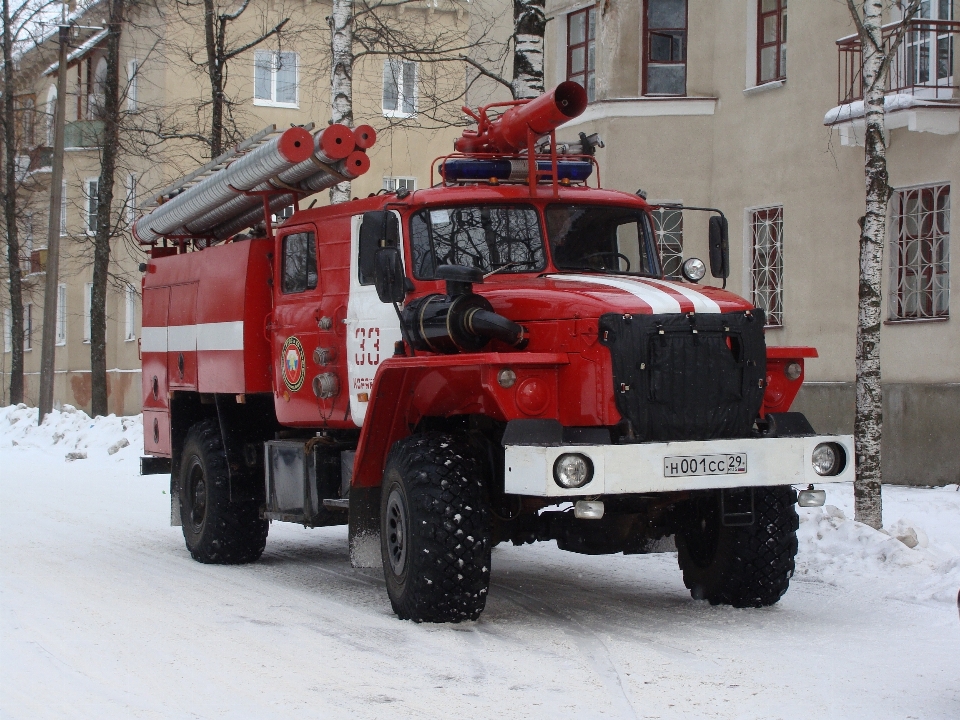 Snow car automobile truck