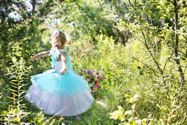 Foto Hutan gadis halaman rumput padang rumput
