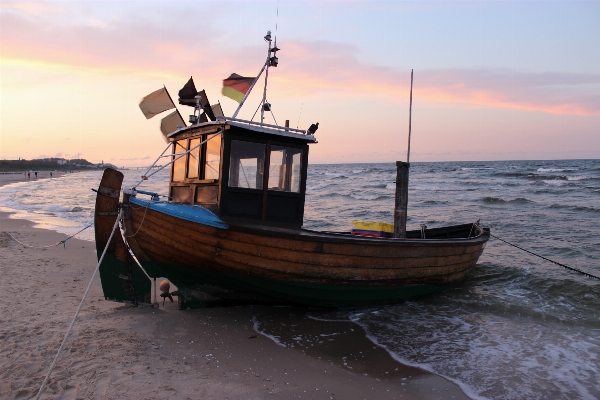 Foto Pantai laut pesisir air