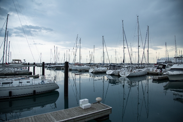 Sea water dock boat Photo