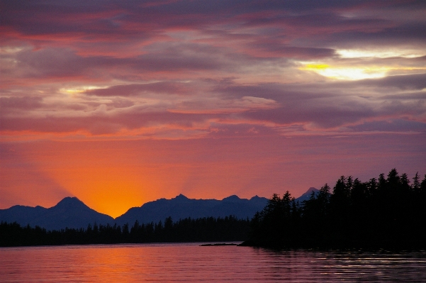 Water horizon mountain cloud Photo