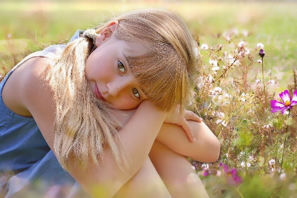 自然 人 女の子 日光 写真