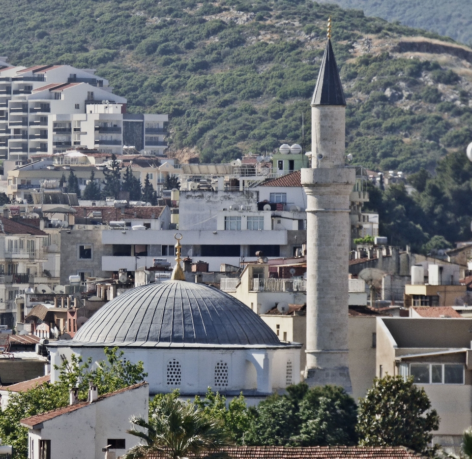 şehir bina manzarası din