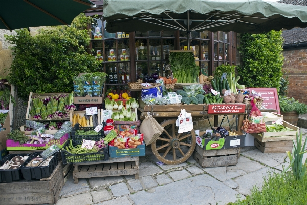 Flower city vendor market Photo