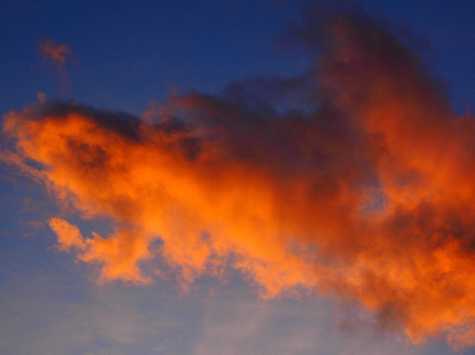 Light cloud sky sunrise