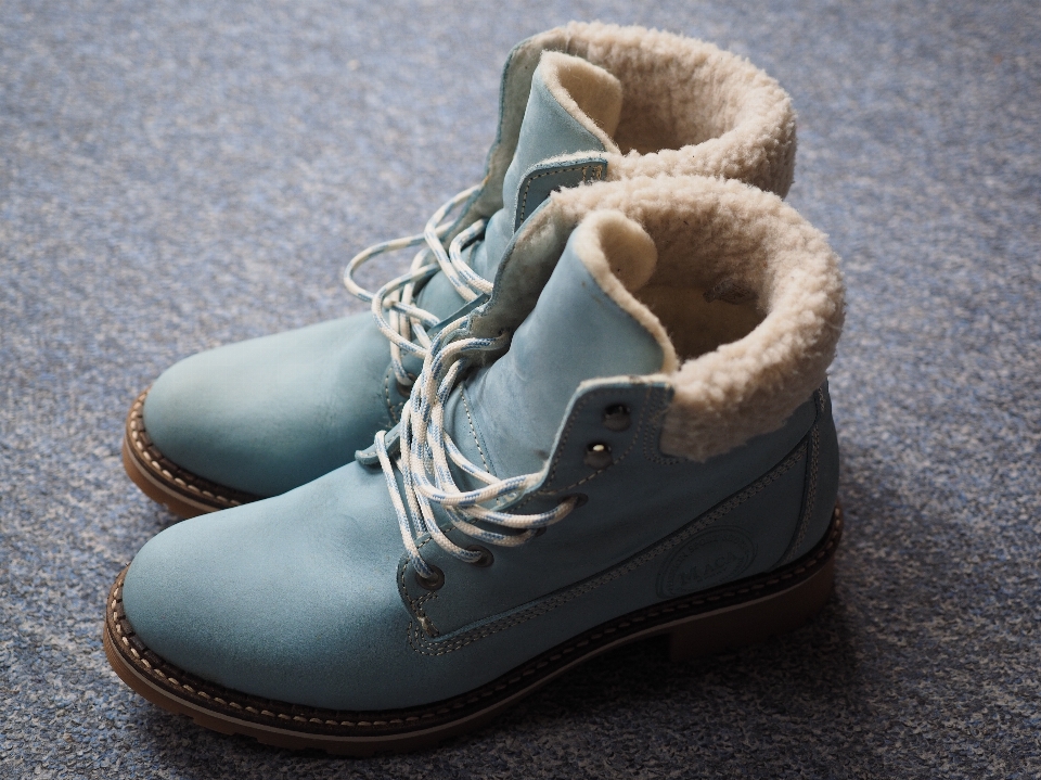 Shoe leather warm boot