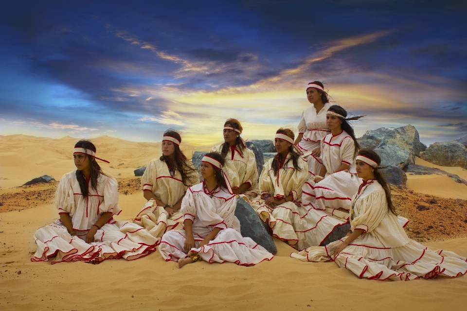 Gente nativo artesanía
 sierra