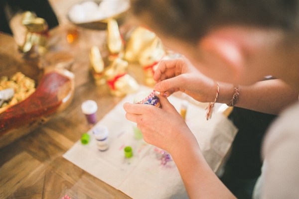 Photo Fille enfant repas printemps