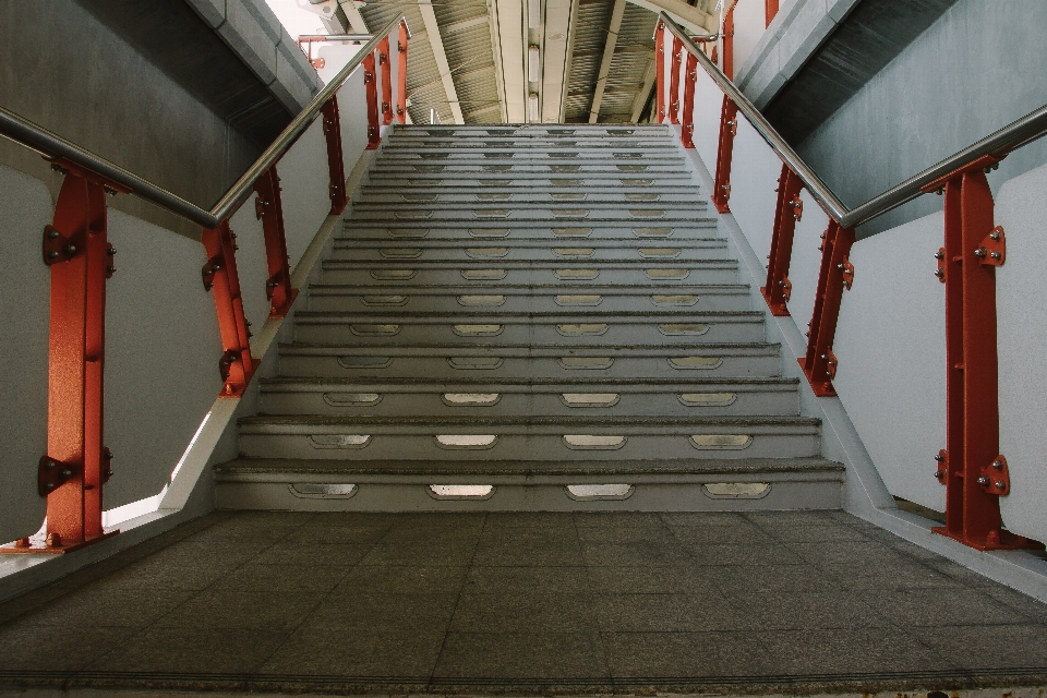 木 鉄道 床 屋根