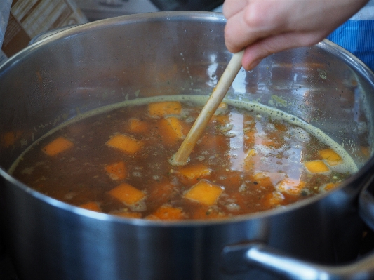 Foto Pot piring makanan memasak