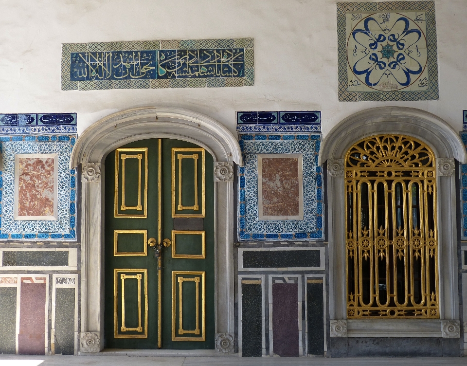 Arquitetura janela palácio cerâmica
