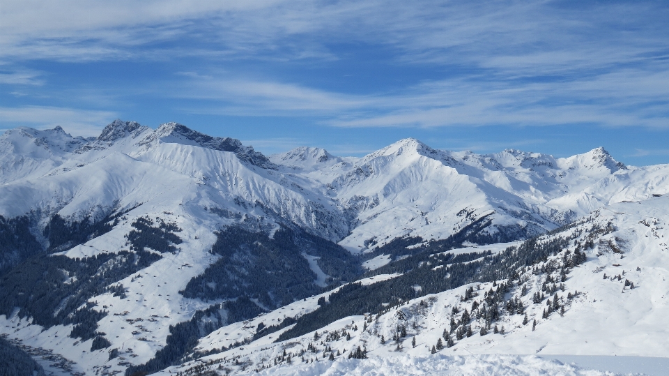 Montagne neige hiver chaîne de montagnes
