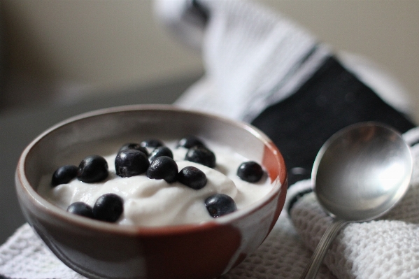 Table white fruit berry Photo