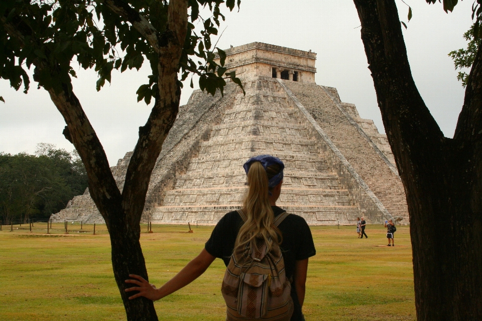 Tree person architecture girl