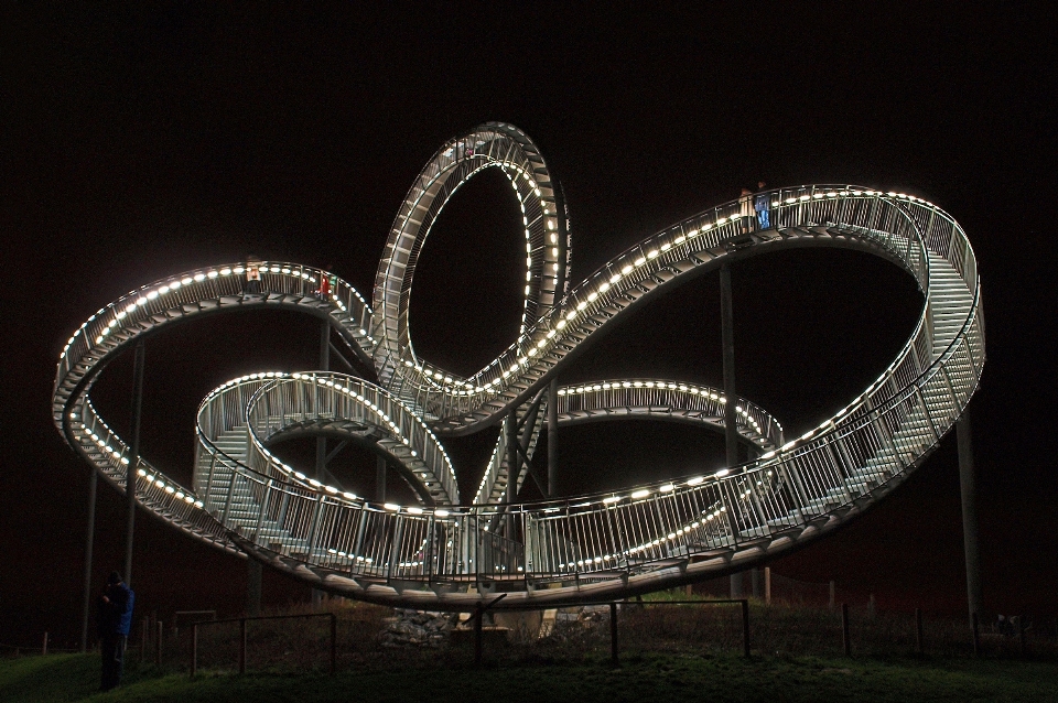 Punto de referencia obra arte fuente escultura