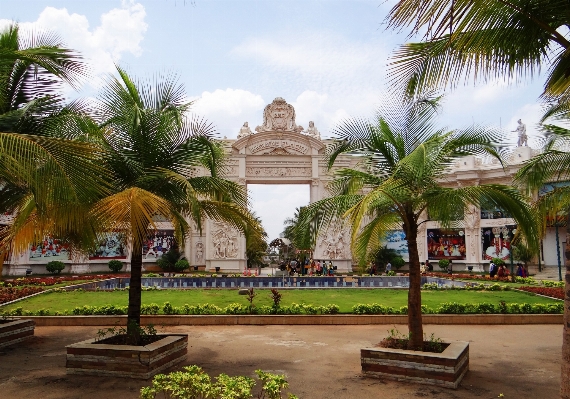 Foto Arsitektur struktur bangunan istana