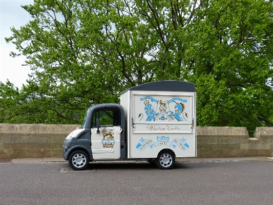 Car van transport ice Photo