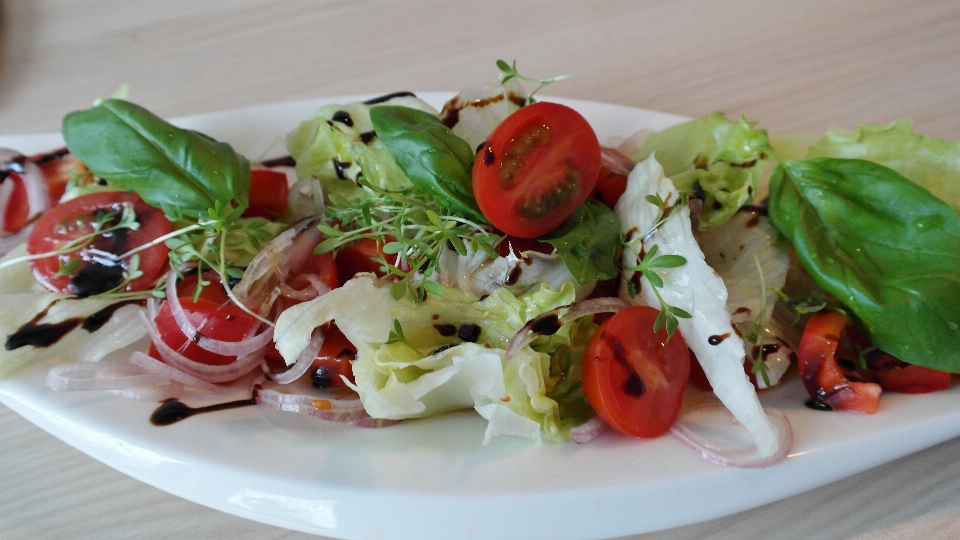 Plat nourriture salade vert