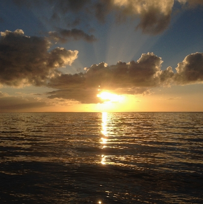 Foto Pantai lanskap laut pesisir