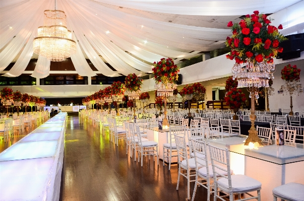 Foto Interior restaurante refeição casamento