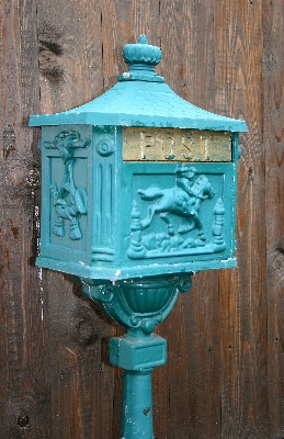 Post wood antique green Photo