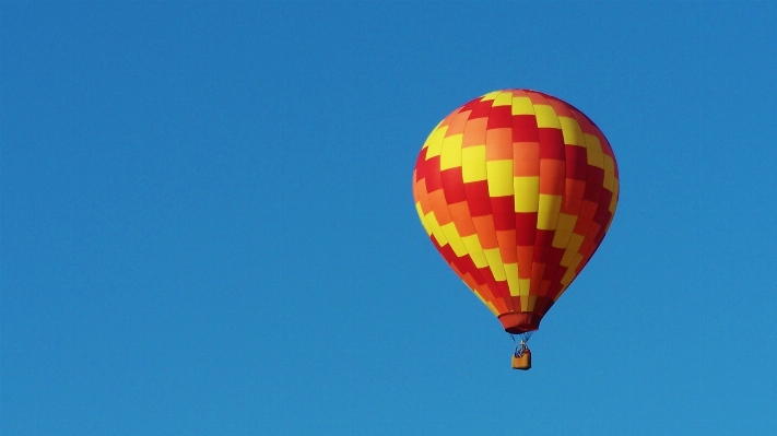 Foto Awan langit putih balon